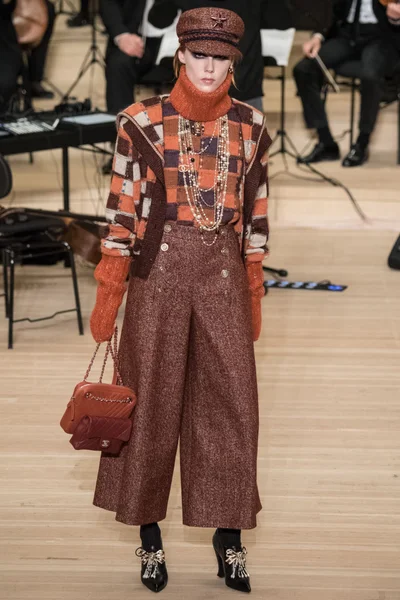 Look 41